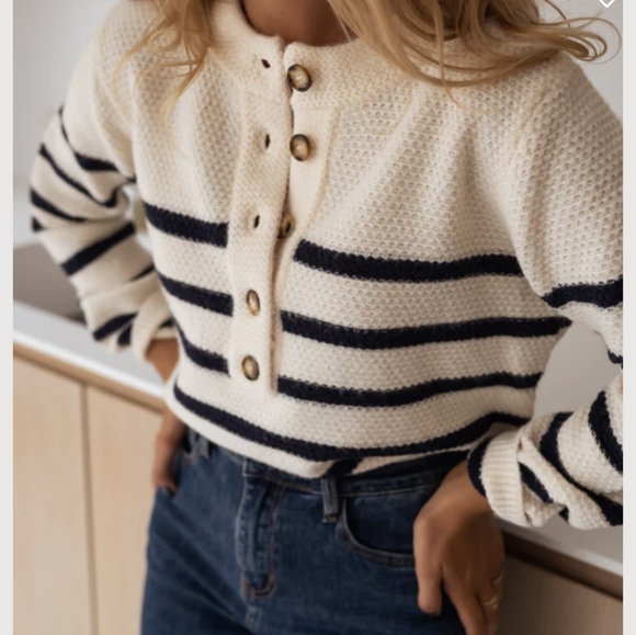 Easy Clothes Sailor Sunny Striped Ecru & Navy  1/2 ButtonUp Sweater NWT Size O/S - Picture 4 of 6